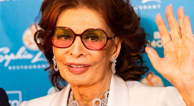 Sophia Loren hastaneye kaldırıldı