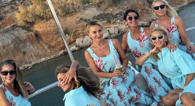 Sosyetede ‘tek tip' modası