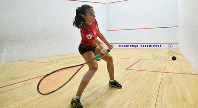 Squash'ta 3 Türkiye şampiyonluğu