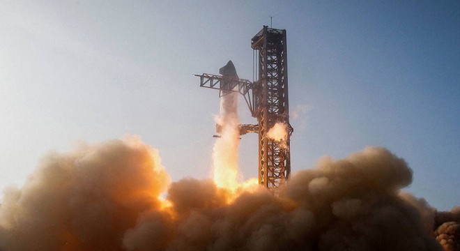 Starship roketinin 10'uncu test uçuşu ertelendi