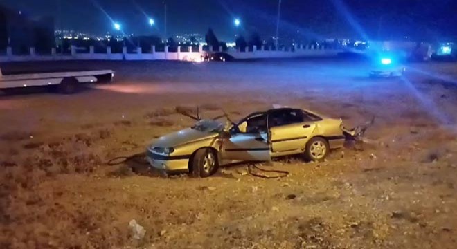 TIR'a arkadan çarpan otomobildeki 2 çocuk öldü