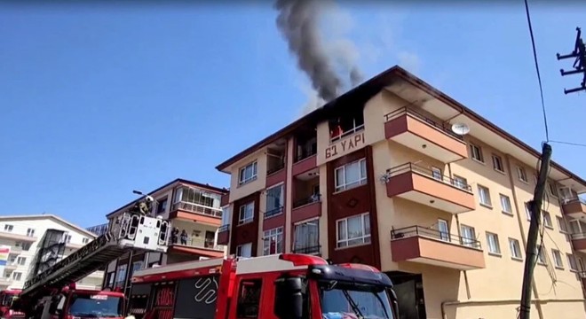 Tahliye davasını kaybeden kiracı, evi ateşe verdi