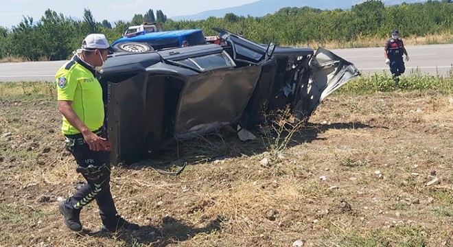 Takla atan otomobilin sürücüsü öldü