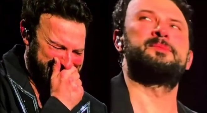 Tarkan sahnede hüngür hüngür ağladı