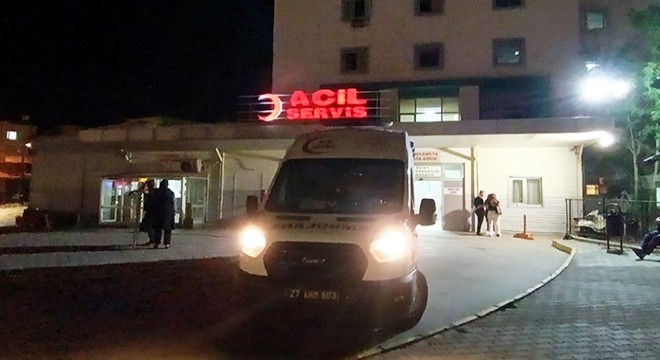 Tartıştığı oğlunu bıçakla öldürdü