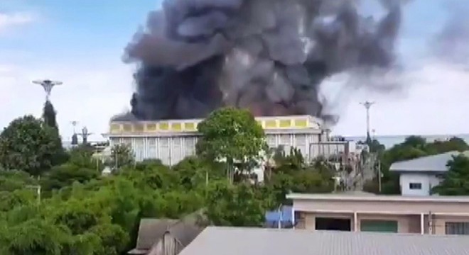 Tayland’da 64 milyon dolarlık sarayda yangın