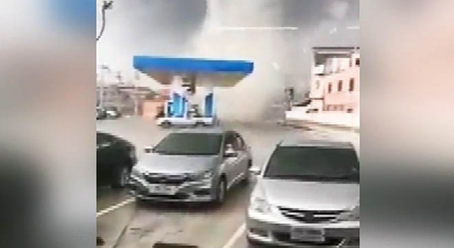Tayland’da korkutan hortum