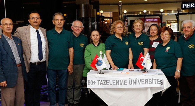 Tazelenme Üniversitesi standına yoğun ilgi