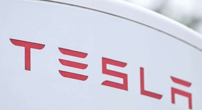 Tesla, ABD'de ilk 'otopilot' davasını kazandı