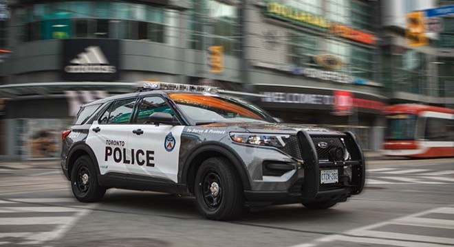 Toronto'da bara silahlı saldırı: 12 yaralı
