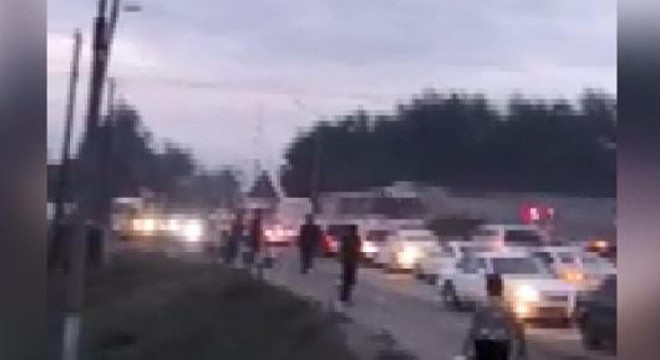 Tren, yolcu otobüsüne çarptı: 3 ölü, 3 yaralı