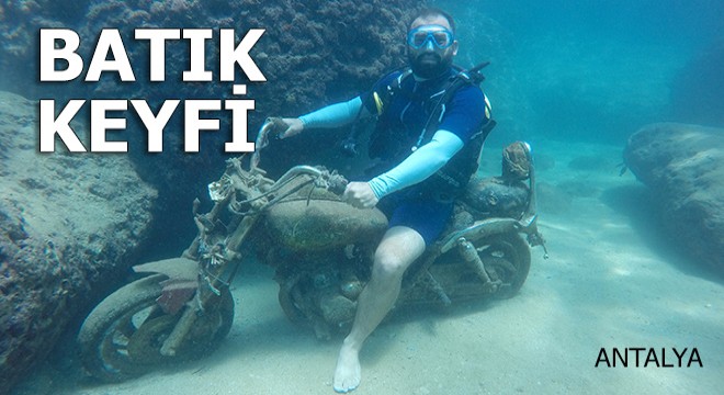 Turistler, Antalya'nın sualtı zenginliklerini keşfediyor