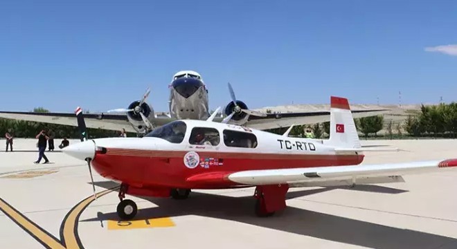 Türk pilotun kullandığı uçak kaza kırıma uğradı