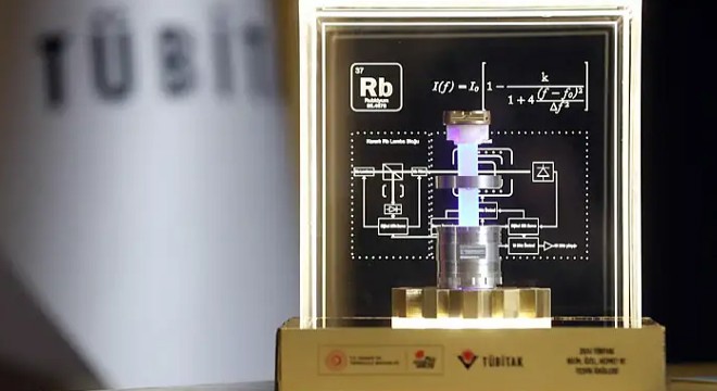 Türkiye'nin yerli atomik saati uzaya fırlatıldı