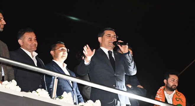 Tütüncü'nün Alanya seçim ofisi ziyareti mitinge dönüştü