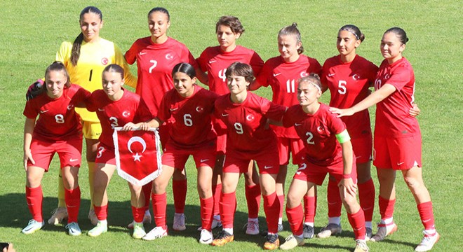 U17 Kız Milli Futbol Takımı, Moldova'yı 6-2 yendi