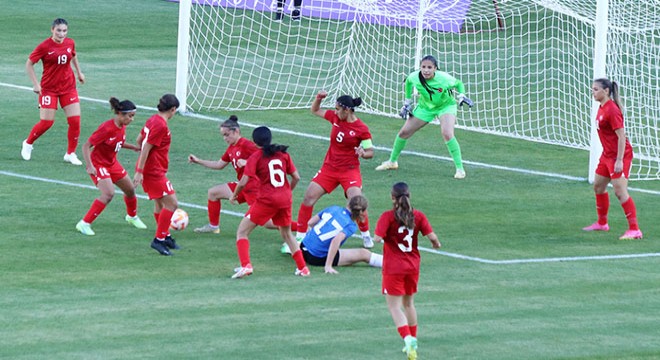 U17 Kız Milli Takımı, A Ligi'ne yükseldi