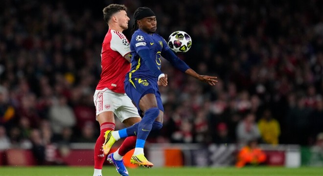 UEFA Şampiyonlar Ligi’nde ilk finalist Arsenal