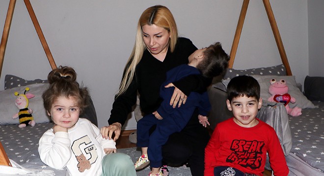 Üçüzlerinden ikisi beyin felci geçiren anneden yardım çağrısı