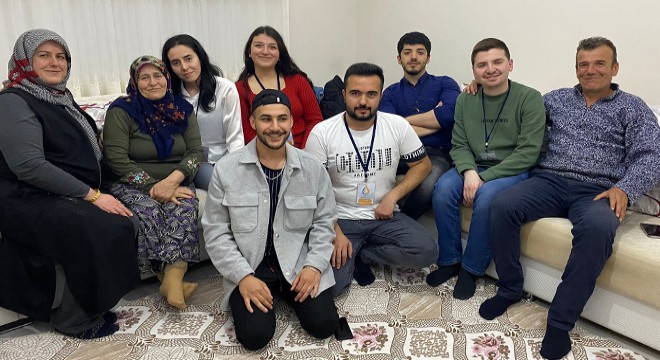 Üniversitelilerden şehit ailelerine ziyaret