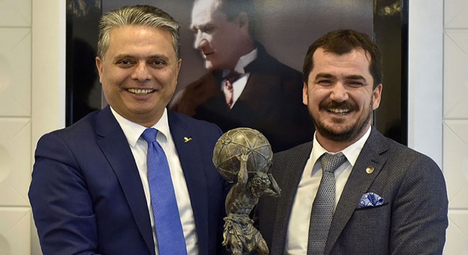 Uysal, ANTİAD yönetimini kabul etti
