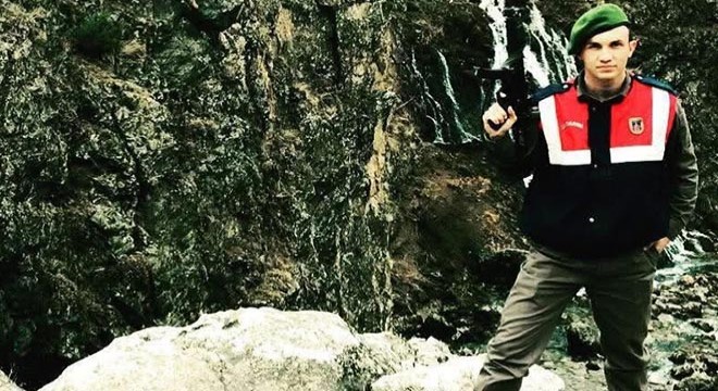 Uzman çavuş kazada hayatını kaybetti