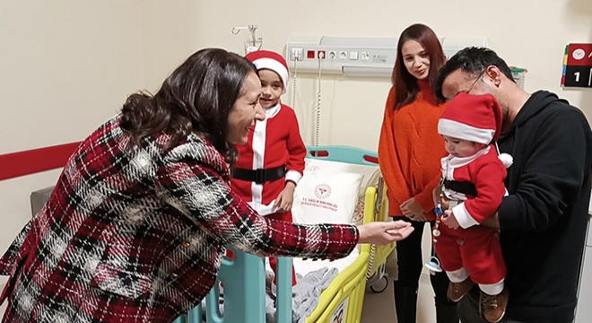 Vali Bilgihan, görev başındaki personelin yeni yılını kutladı