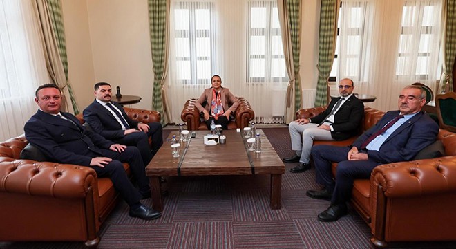 Vali Bilgihan, siyasi parti başkanlarıyla bir araya geldi