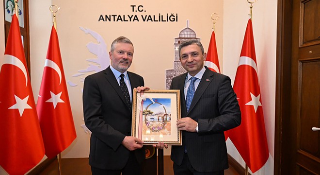 Vali Şahin İskandinav büyükelçileri kabul etti