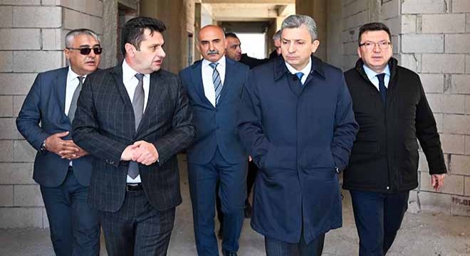 Vali Şahin'den Serik temasları