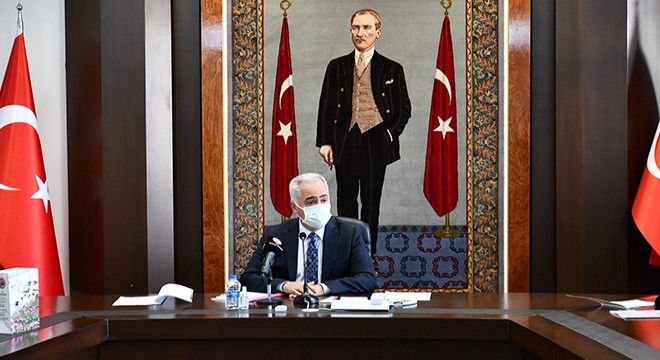 Vali Seymenoğlu, muhtarlara 'aşı'nın önemini anlattı