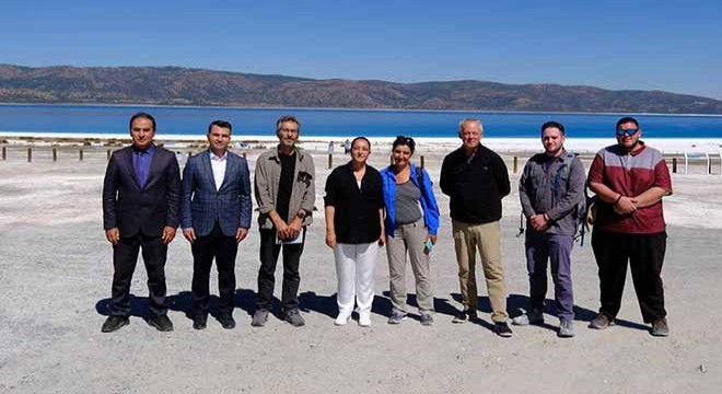 Validen Salda Bilim Merkezi'nde inceleme