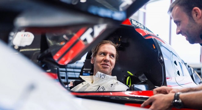 Vettel yeniden pistte