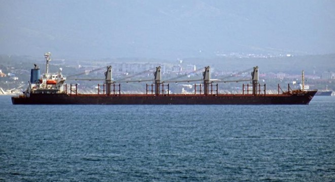 Yakıt ikmali sırasında denize düşen gemici kurtarıldı