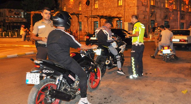 Yalvaç'ta motosiklet denetimi