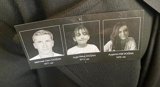 Yangında hayatını kaybeden çift ile kızları toprağa verildi