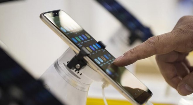 Yapay zeka cepleri vuracak: Telefonlara zam geliyor