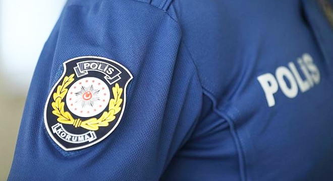 Yasağı ihlal edip, polise yakalandılar