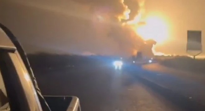 Yemen'e bomba yağdı