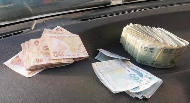 Yıkamaya gönderilen yorganın içinden para çıktı