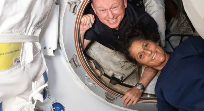 Yine ertelendi: NASA astronotları uzayda kaldı