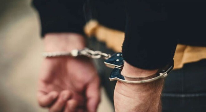 Yunanistan'a kaçarken yakalanan eski hakim ve savcı tutuklandı