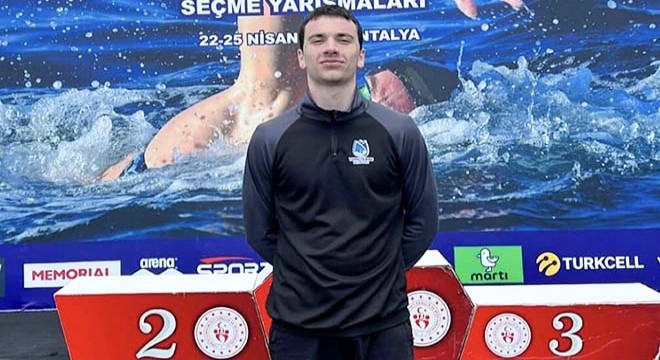 Yüzücü Umut, Türkiye şampiyonu oldu