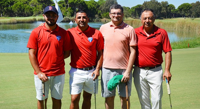 Zafer Bayramı Golf Turnuvası'nın şampiyonu Şehmuz Işık