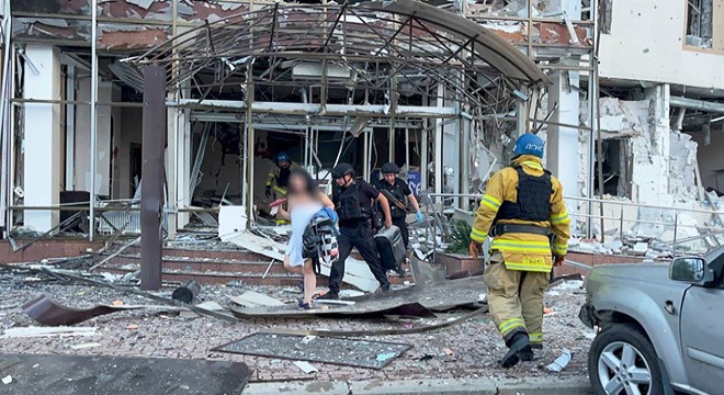Zaporijya’da bir otele füze saldırısı: 1 ölü
