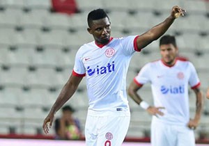 Antalyaspor yönetiminde gündem Eto'o