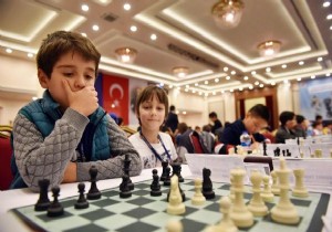 Satranç turnuvası Manavgat'ta başladı