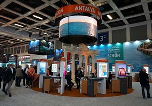 Turizmci Berlin'de umut arıyor