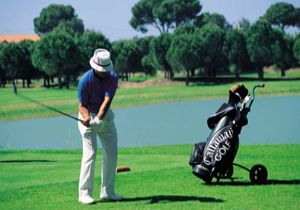 İngiliz golfçünün uçak sıkıntısı