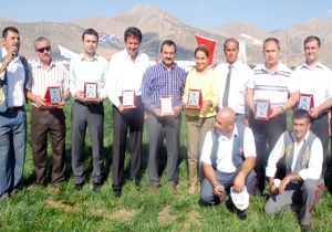 Ak Parti yollarda…